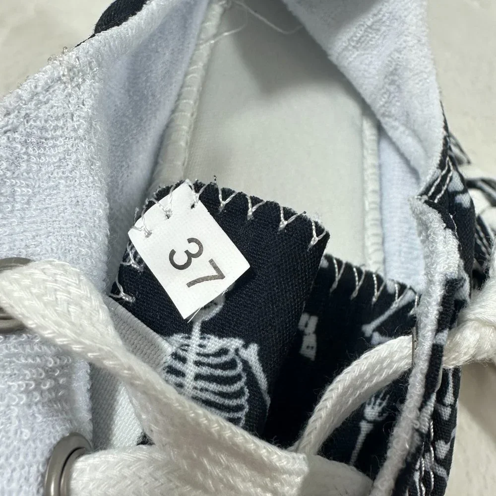 Women's Sneakers Skull - Black & White Skeleton Sneakers lace up New - Picture 3 of 8
